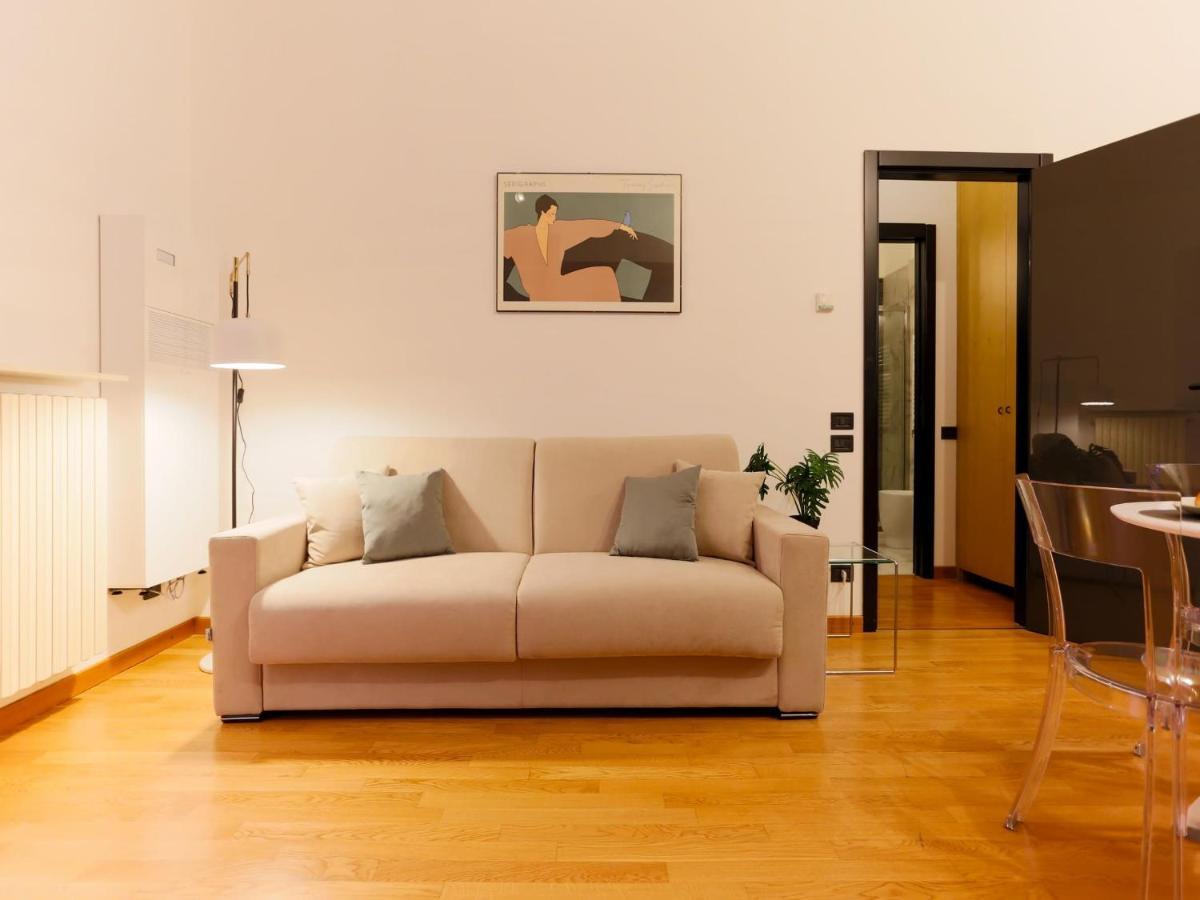 The Best Rent - Modern Apartment In The Center Milán Exterior foto